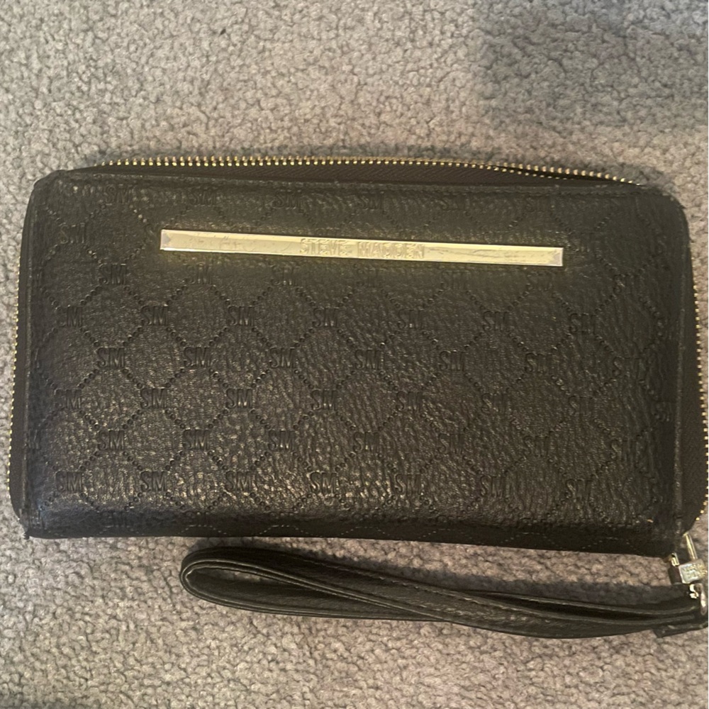 Steve Madden zip around clutch wallet/organizer ✨Black Faux Leather ✨ Like New ✨